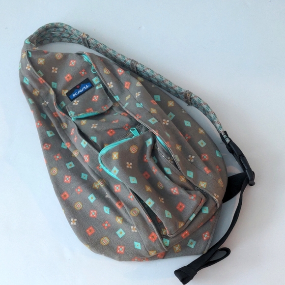 Kavu Rope Sling Bag Grey Taupe Geo-print Fun Foulard Design - Picture 1 of 12